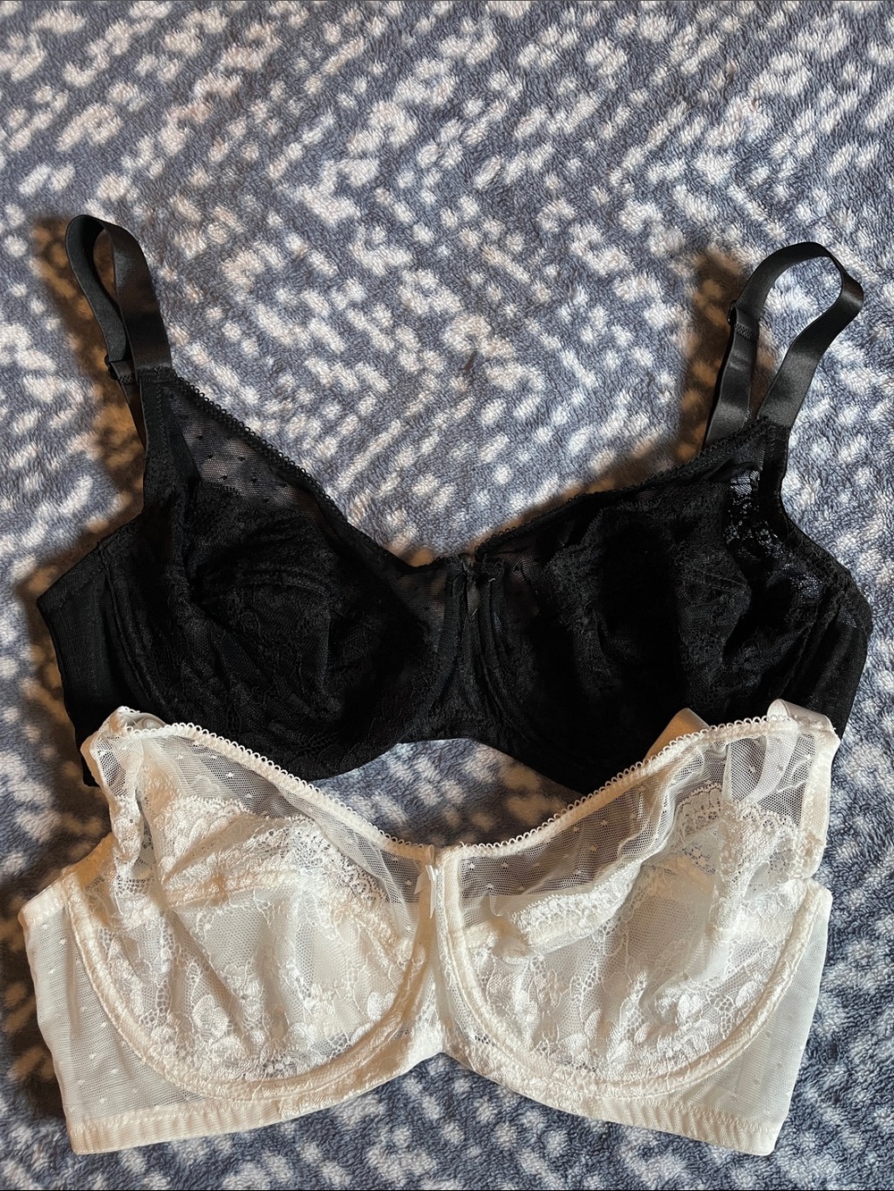 Lace Underwire Bra - Black and Cream
